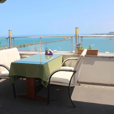 Ganita Life Hotel