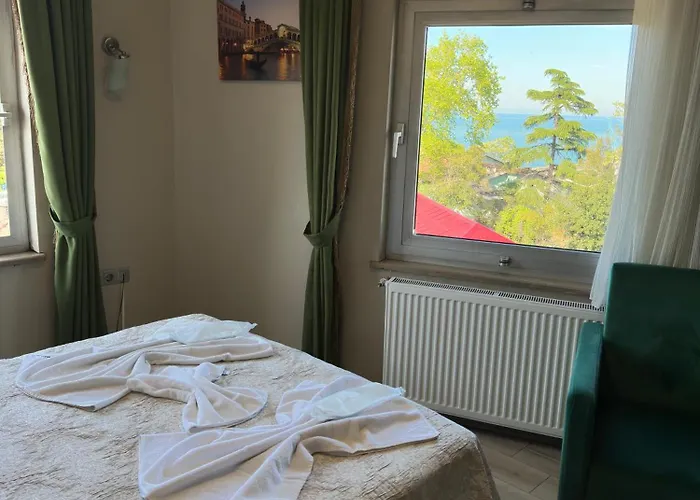 Ganita Life فندق ترابزون